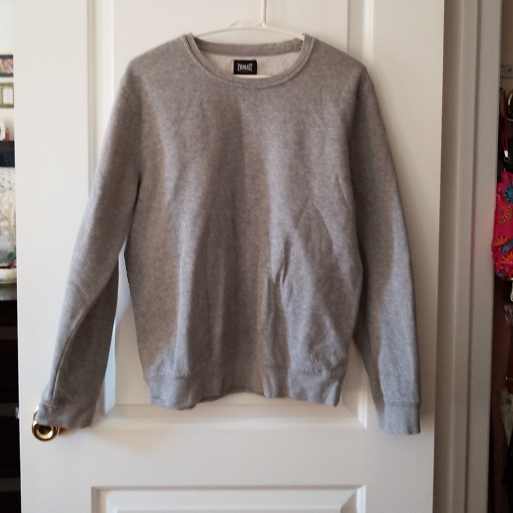 🎈3 for 15 items w/🎈Everlast sweatshirt